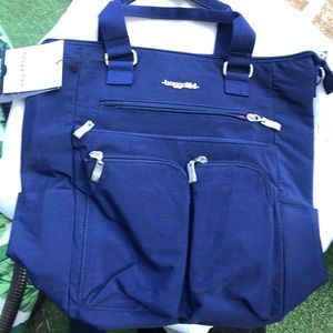 Baggallini All Set 3-in-1 Convertible Backpack.  Tags on.